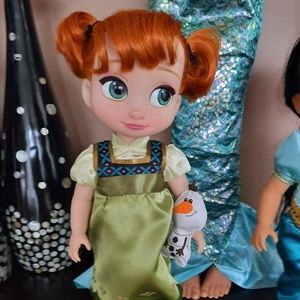 Princess  Anna Animators. Collection doll. 15" tall